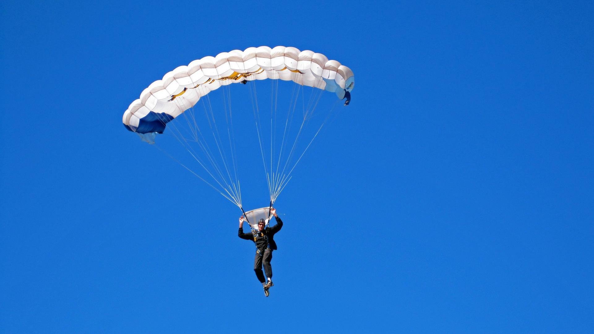 CBA裁判改革实施新规 提高比赛连贯性，cba裁判何时整治